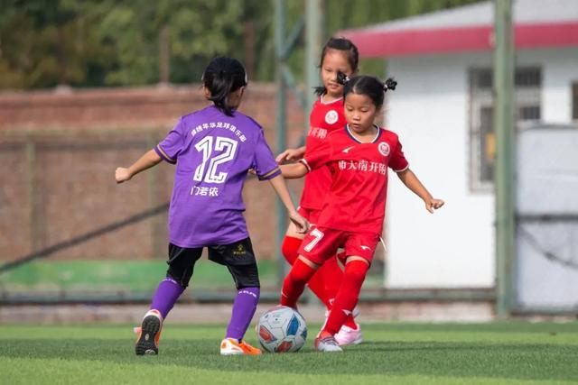 相当炸裂！44岁的小罗就要当爷爷了！